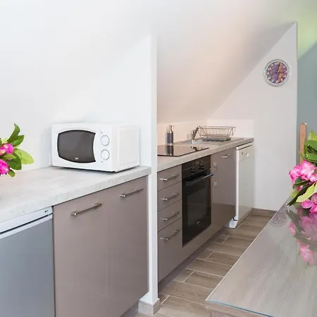 La Prairie Tatil Evi *